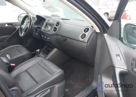 2011 Volkswagen Tiguan Se from USA, damaged, VIN WVGBV7AX6BW521525